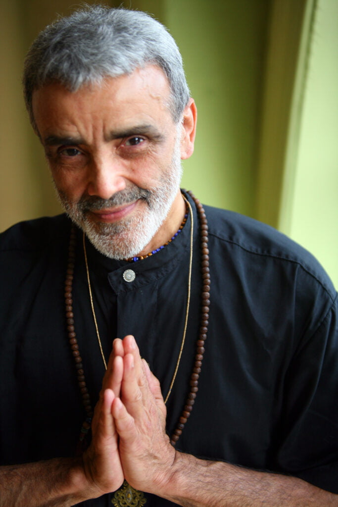 Sri Dharma Mittra Profile